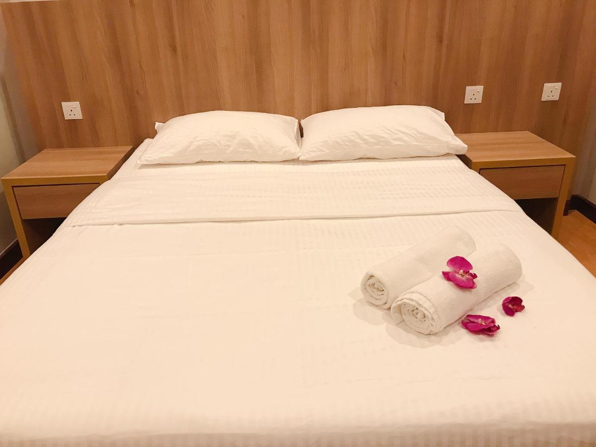 Imperial Grand Suite Apartment クチン エクステリア 写真