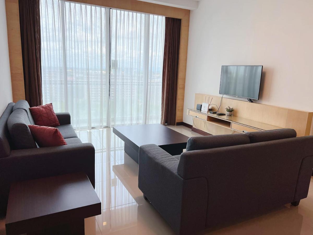 Imperial Grand Suite Apartment クチン エクステリア 写真